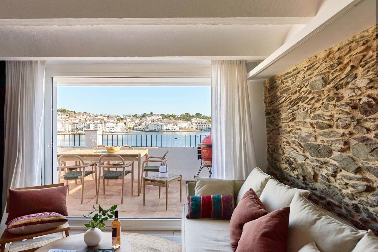 Beachfront Penthouse With Sea Views In Appartement *
